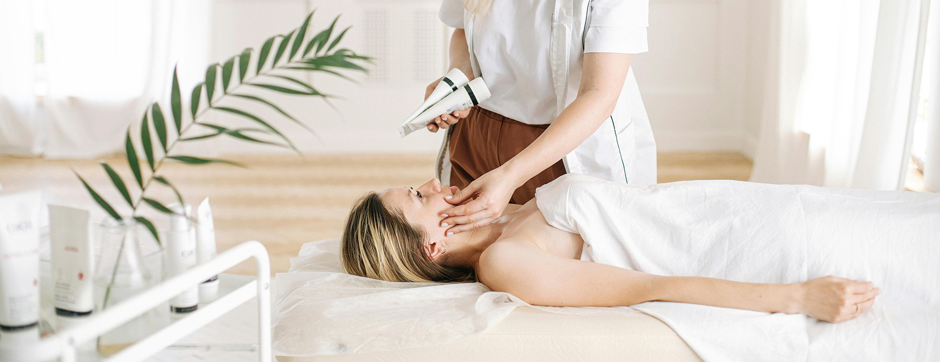 Produits De Soins 2 Produits De Soins -Produits De Soins pexels ivan samkov 5659055